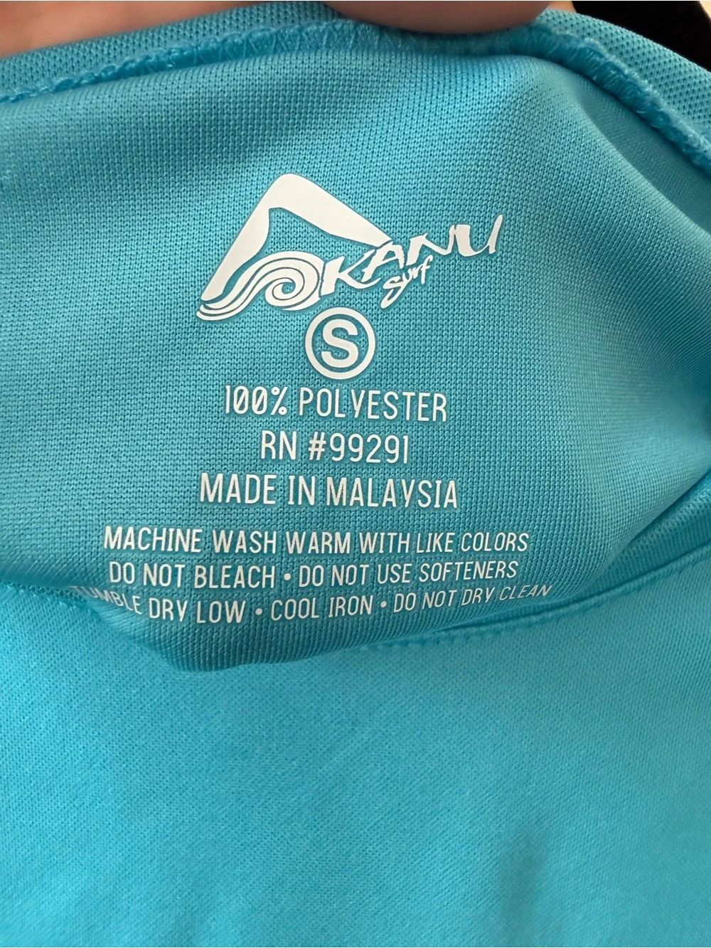 Kanu Surf Neon Blue UPF 50+ Rash Guard Swim Shirt Mens Size Small
